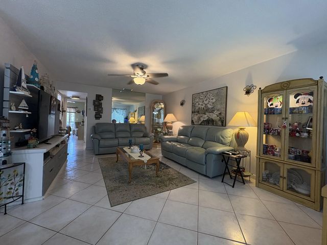 4 of 32 - 175 Bedford #g, West Palm Beach, FL