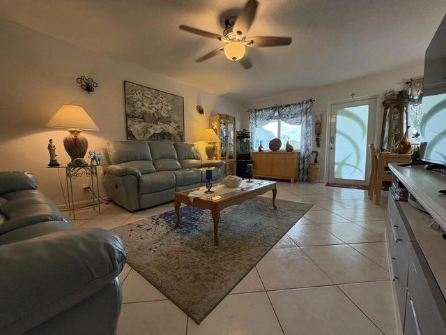 5 of 32 - 175 Bedford #g, West Palm Beach, FL