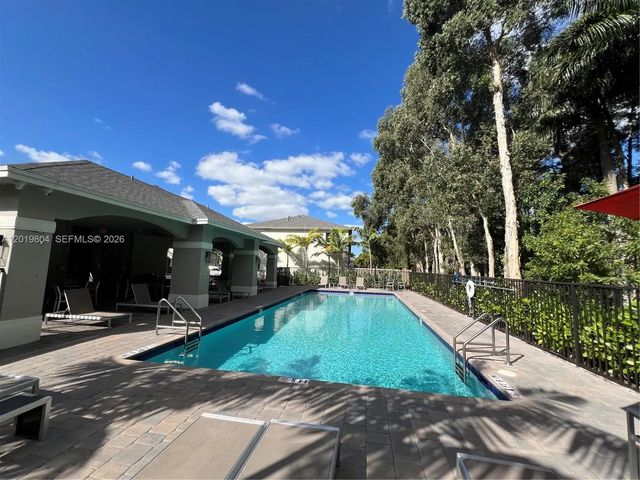 2 of 31 - 1088 Nw 208th Terrace #1088, Miami Gardens, FL