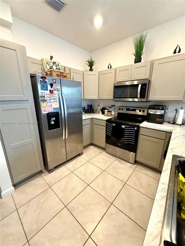 3 of 31 - 1088 Nw 208th Terrace #1088, Miami Gardens, FL