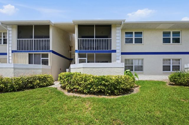 2 of 36 - 1530 Se Royal Green Circle #204, Port St. Lucie, FL