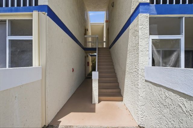 3 of 36 - 1530 Se Royal Green Circle #204, Port St. Lucie, FL