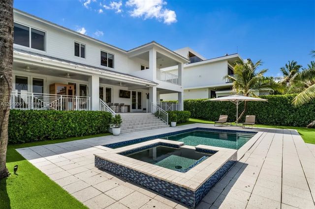 4 of 63 - 13040 N Bayshore Drive, North Miami, FL