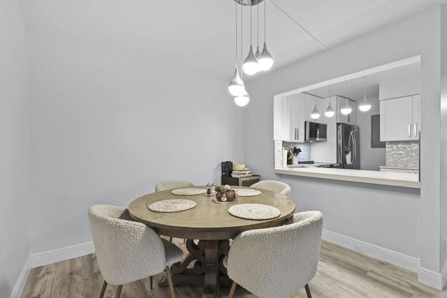 5 of 29 - 629 Sea Pine Way #d2, Greenacres, FL