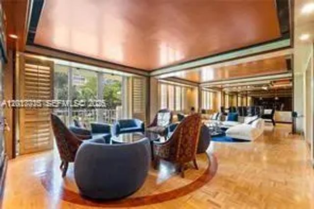 11111 Biscayne Boulevard #227, North Miami Beach