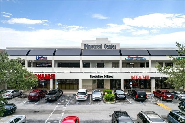 N/A, Pinecrest