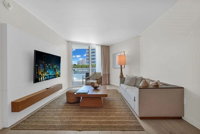 4 of 65 - 505 N Fort Lauderdale Beach Boulevard #713, Fort Lauderdale, FL
