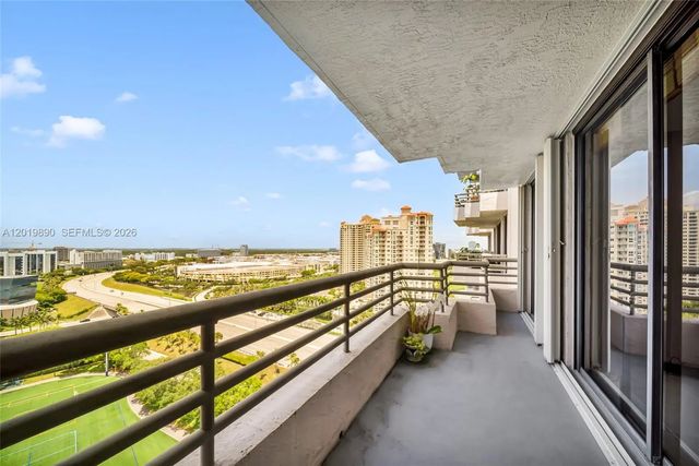 5 of 34 - 3300 Ne 191st Street #lp04, Aventura, FL