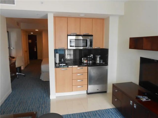 3 of 9 - 505 N Fort Lauderdale Beach Boulevard #1207, Fort Lauderdale, FL