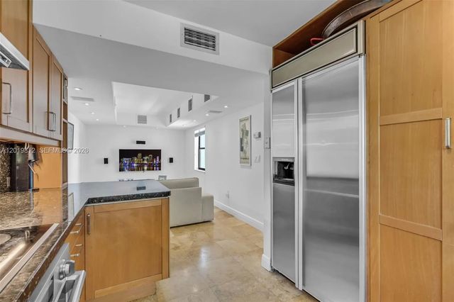 4 of 69 - 209 E Enid Drive #36, Key Biscayne, FL