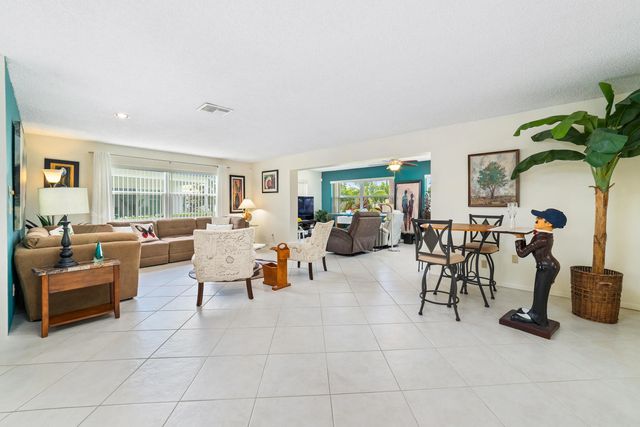 5 of 46 - 6303 Silver Moon Lane, Greenacres, FL