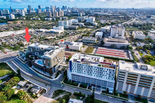 2 of 33 - 21290 Biscayne #412, Aventura, FL