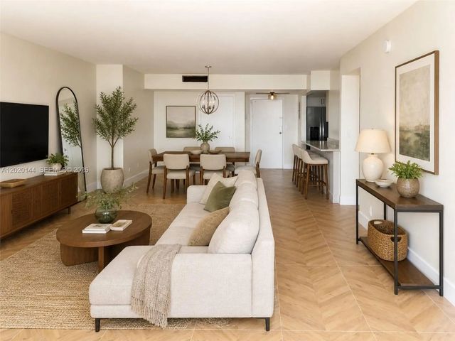 2500 Parkview Drive #1816, Hallandale Beach