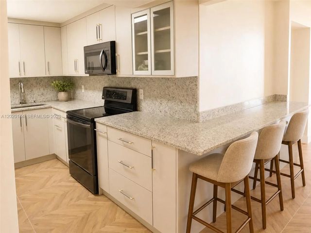 2 of 11 - 2500 Parkview Drive #1816, Hallandale Beach, FL