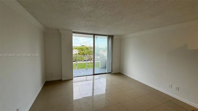 3 of 14 - 2020 Ne 135th Street #303, North Miami, FL