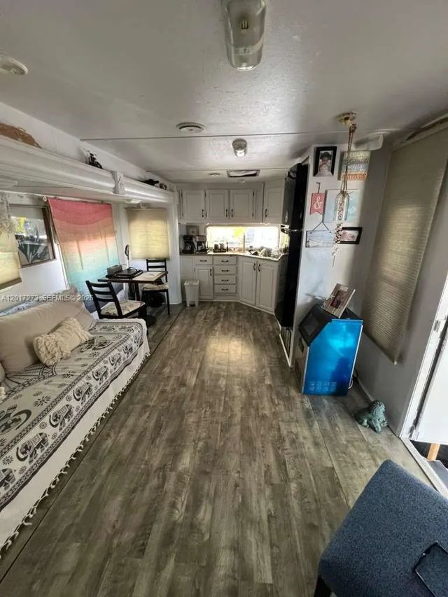 4 of 18 - 84961 Old Hwy 17 Highway, Islamorada, FL