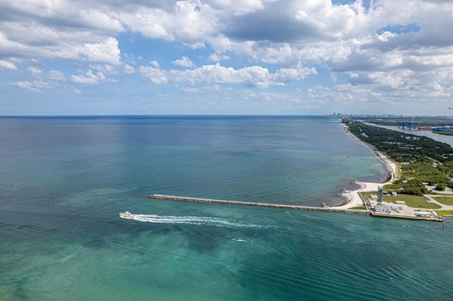 2 of 31 - 1900 S Ocean Drive #1706, Fort Lauderdale, FL