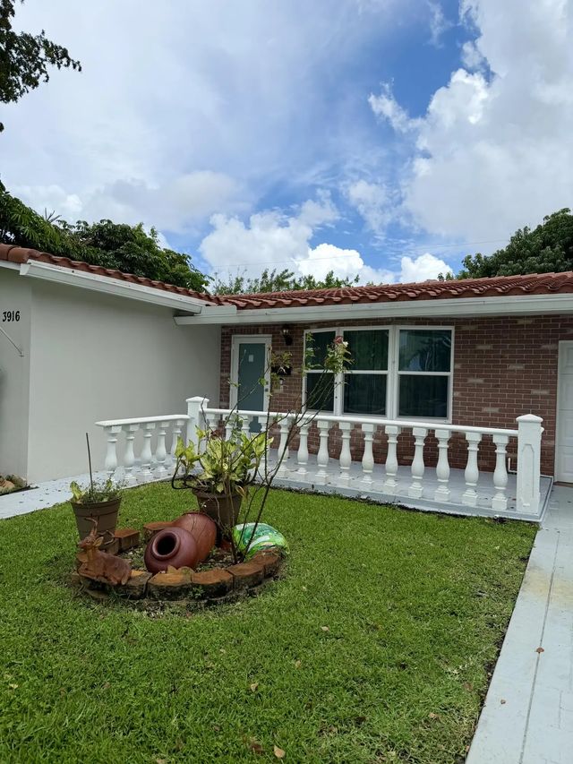 2 of 39 - 3916 Adams Street, Hollywood, FL