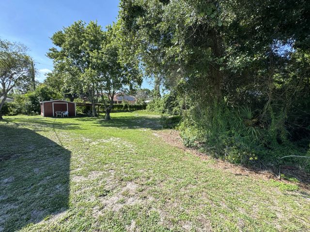 3 of 10 - 1970 Se Trapp Ave Avenue Se, Palm Bay, FL