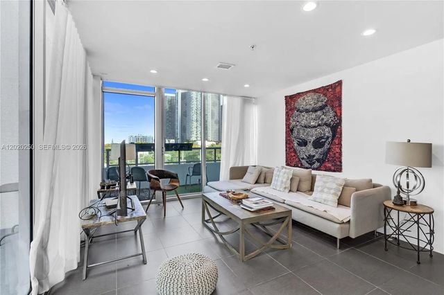 3 of 49 - 3301 Ne 1st Avenue #m0513, Miami, FL