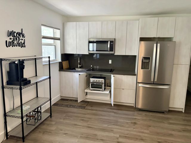 3 of 22 - 1480 S Ocean Boulevard #111, Lauderdale-By-The-Sea, FL