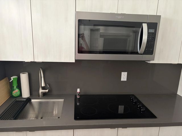 4 of 22 - 1480 S Ocean Boulevard #111, Lauderdale-By-The-Sea, FL