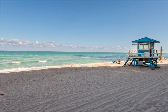 3 of 36 - 3001 S Ocean Drive #727, Hollywood, FL