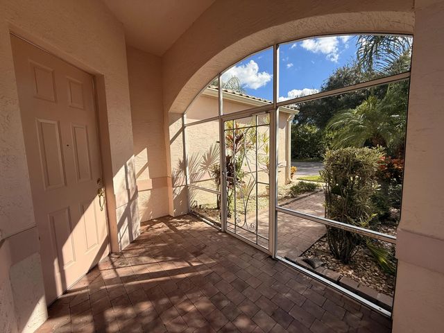 3 of 30 - 633 Nw Whitfield Way, Port St. Lucie, FL