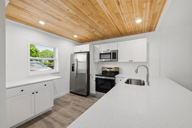 4 of 37 - 330 Ne 26th Avenue #112, Boynton Beach, FL
