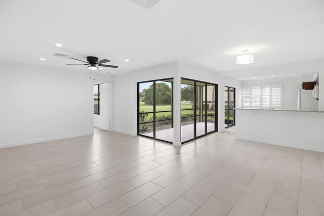 3 of 32 - 3961 Sw Greenwood Way #b, Palm City, FL