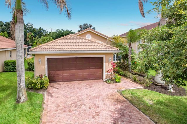 2 of 48 - 2045 Grey Falcon Circle Sw, Vero Beach, FL