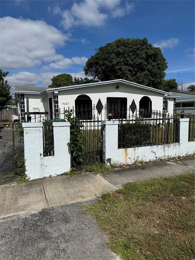 1251 Nw 190th Street, Miami Gardens