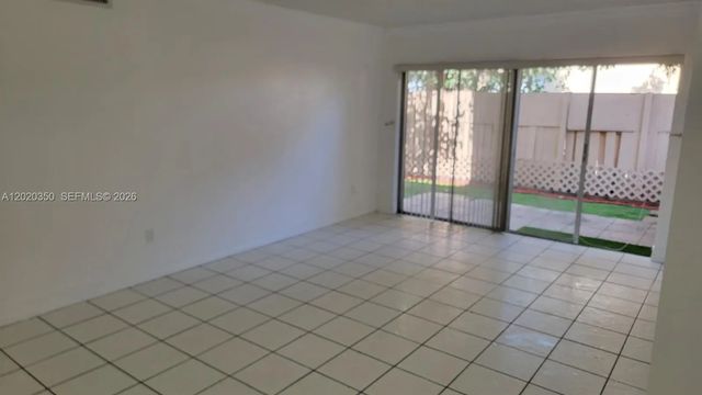 4 of 19 - 4410 Nw 79th Avenue #1c, Doral, FL