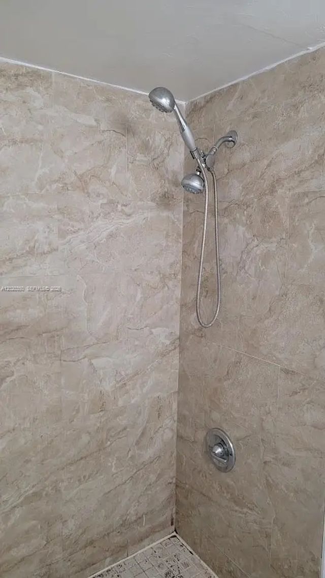 5 of 19 - 4410 Nw 79th Avenue #1c, Doral, FL
