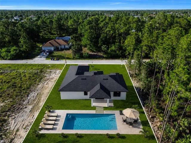 5 of 42 - 2813 40th Street W, Lehigh Acres, FL