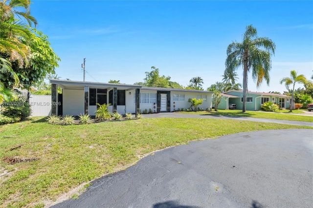 3 of 24 - 317 Nw 27th Street, Wilton Manors, FL