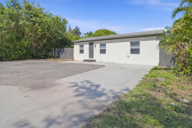 2 of 24 - 1152 Sunset Road, West Palm Beach, FL