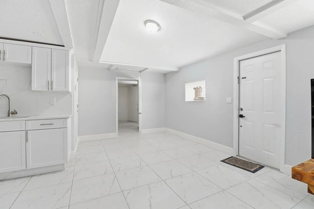3 of 24 - 1152 Sunset Road, West Palm Beach, FL