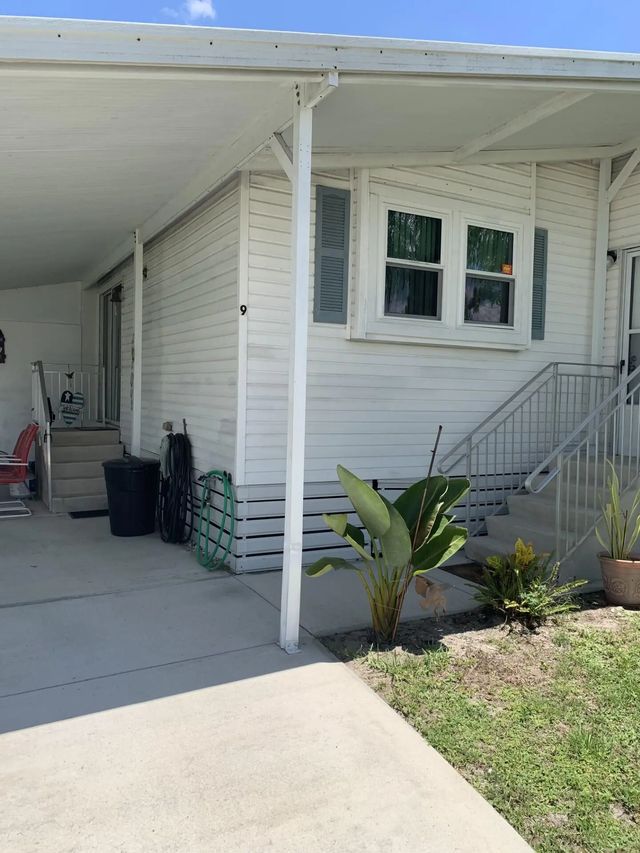 4 of 31 - 9 Universidad Lane, Port St. Lucie, FL