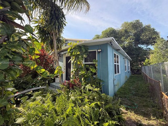 2 of 36 - 688 Sw 7th Terrace, Dania Beach, FL