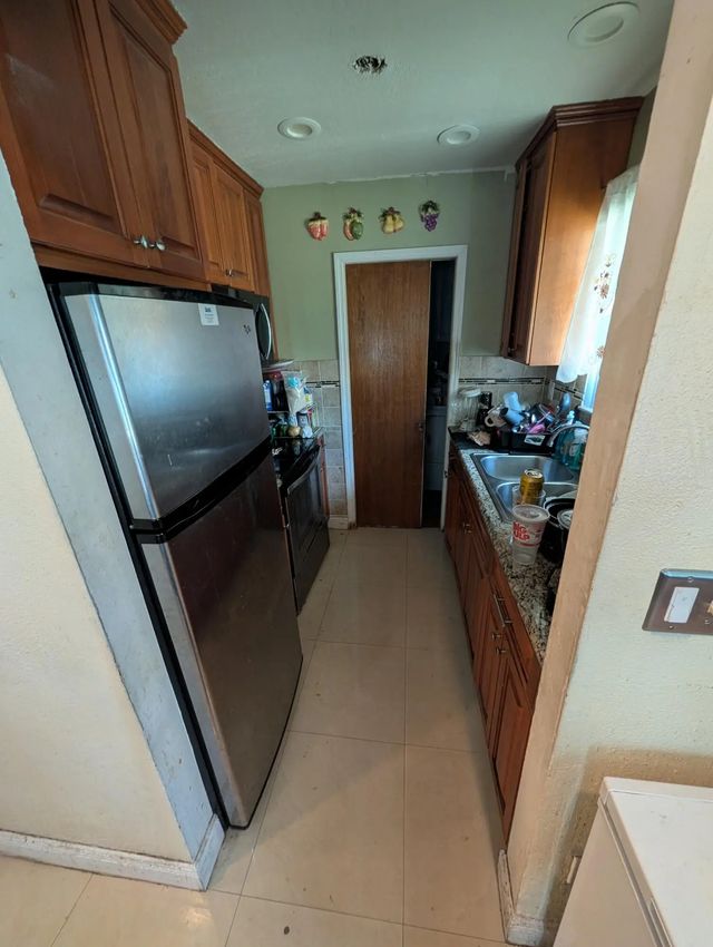 3 of 7 - 2761 Nw 11th Place, Fort Lauderdale, FL