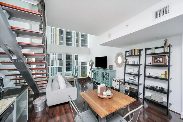 2 of 49 - 41 Se 5th Street #704, Miami, FL