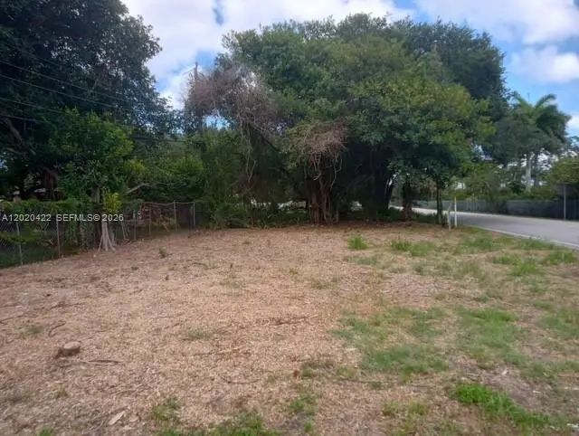 2410 Nw 167 Street, Miami Gardens
