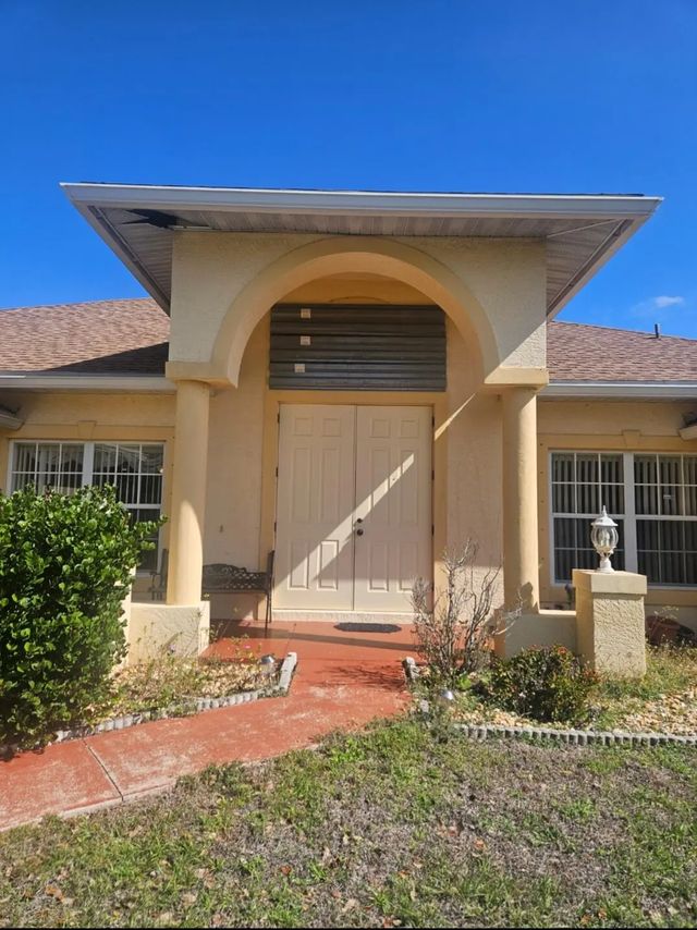 2 of 19 - 41 Pelton Circle, Port Charlotte, FL