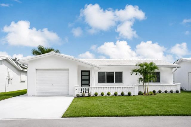 1009 Leisure Lane, Boynton Beach