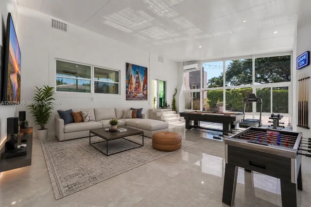 5 of 45 - 11144 Ne 8th Court, Biscayne Park, FL