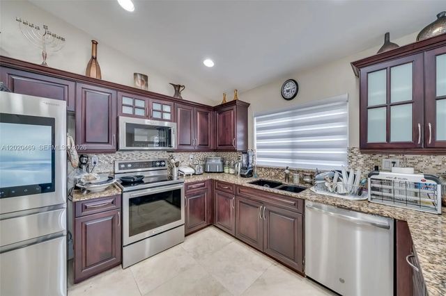 4 of 15 - 5032 Sw 34th Terrace, Hollywood, FL