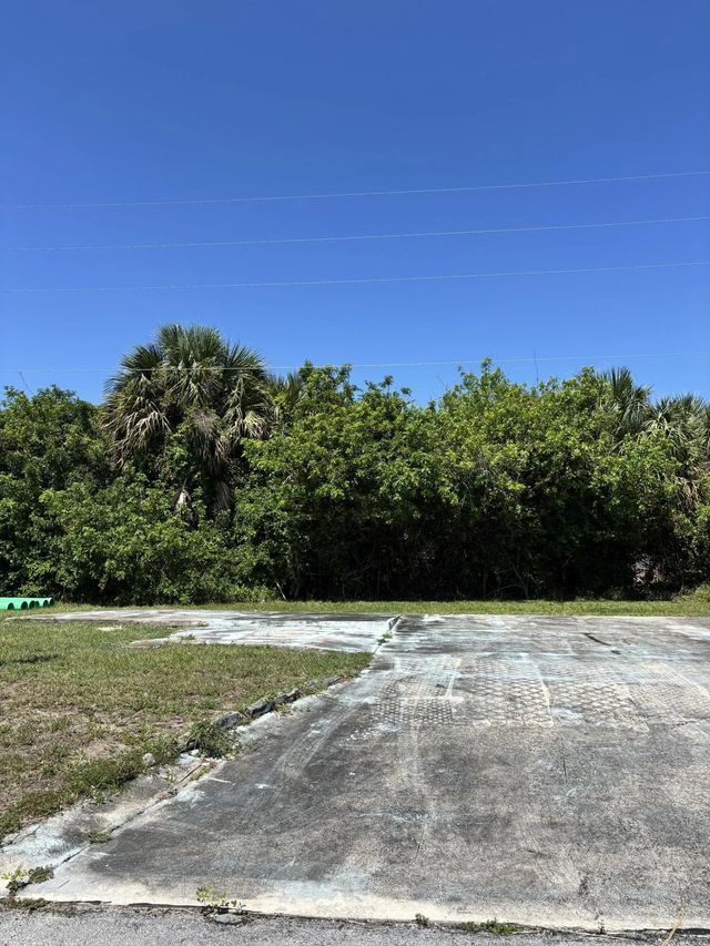3 of 3 - 2023 Saint Lucie Boulevard #186, Fort Pierce, FL
