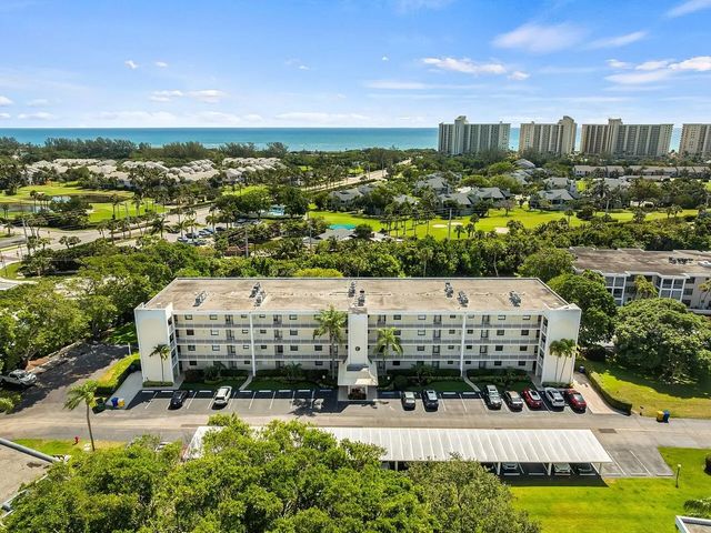 4 of 35 - 300 N Highway A1a #203c, Jupiter, FL