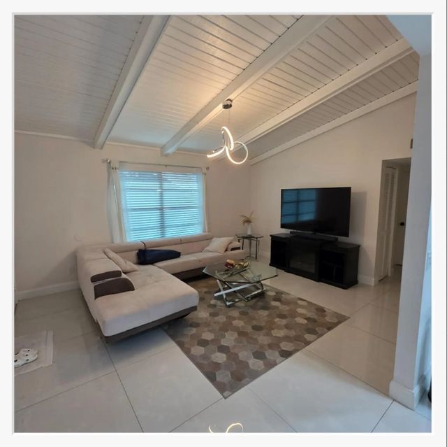 4 of 17 - 5894 Longbow Lane #apt 10, West Palm Beach, FL